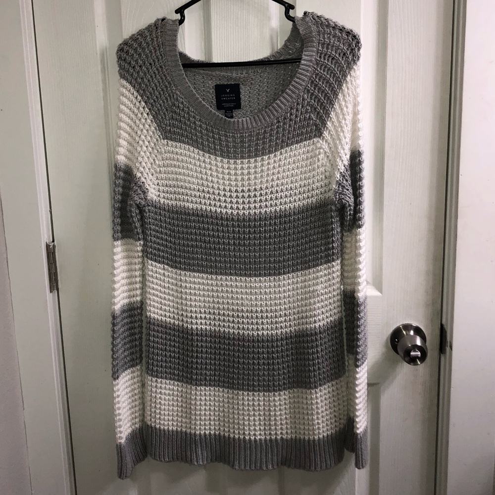 American Eagle Jegging Sweater